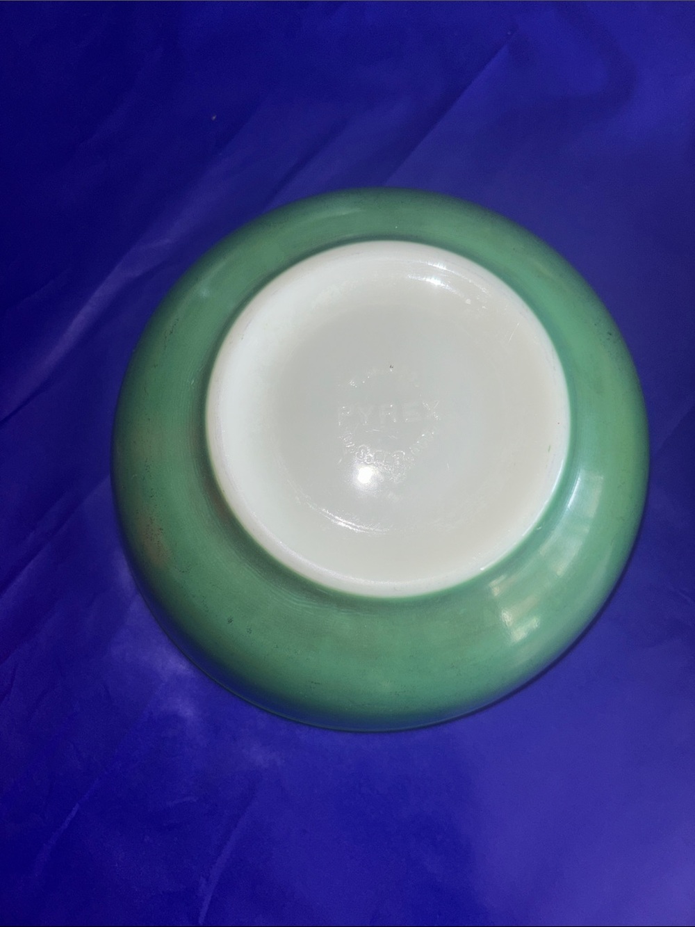Primary Green Pyrex 403 - Picture 2 of 4